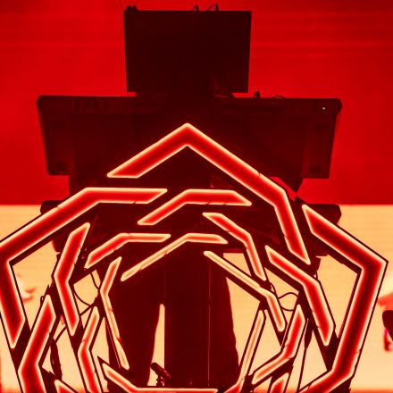 Carpenter Brut + HEALTH