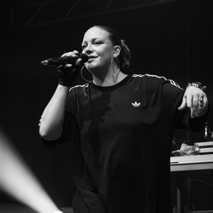 Rock im Dorf
