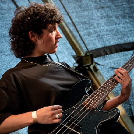 Rock im Dorf