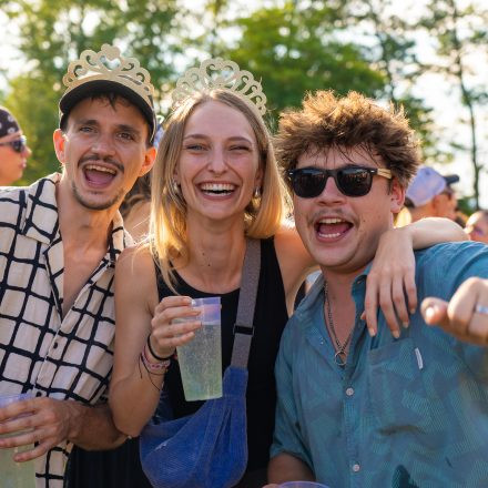 Rock im Dorf