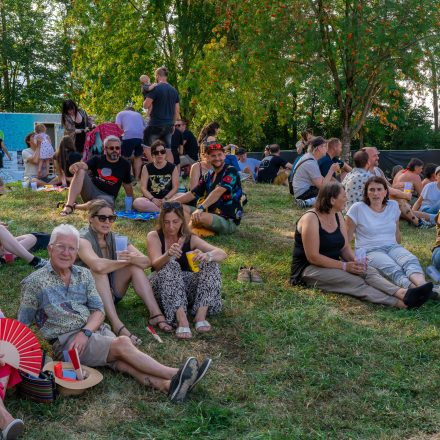 Rock im Dorf