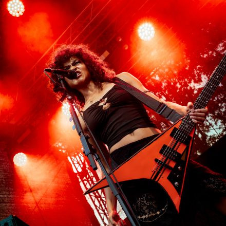 Rock im Dorf