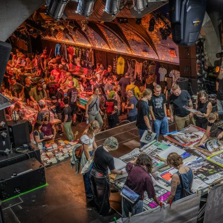 Rockhouse Flohmarkt und Crude