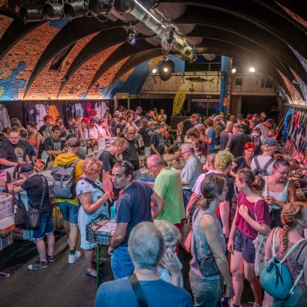 Rockhouse Flohmarkt und Crude