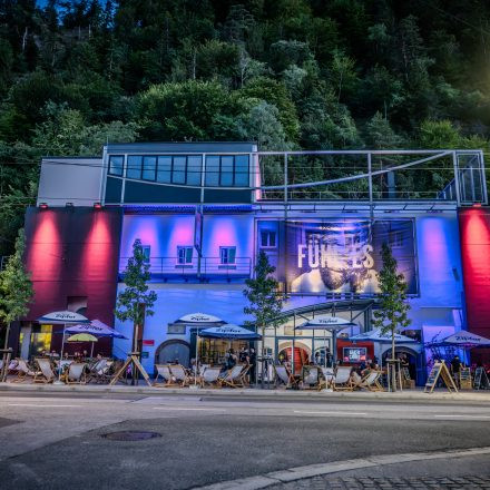 Rockhouse Flohmarkt und Crude