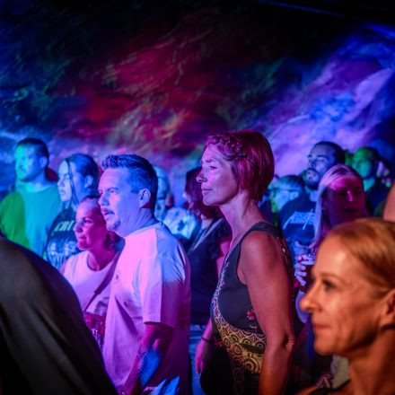 Rockhouse Flohmarkt und Crude