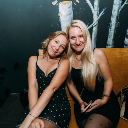 2000s & 2010s & 90ies Club: Season Opening