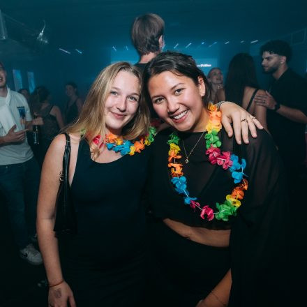 2000s & 2010s & 90ies Club: Season Opening