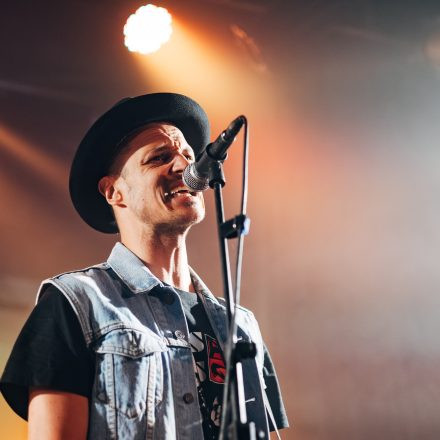 Harri Stojka & Band - Anarchy