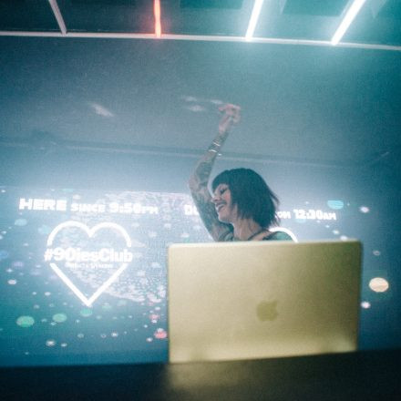 90ies & 2000s SINGLE Party <3