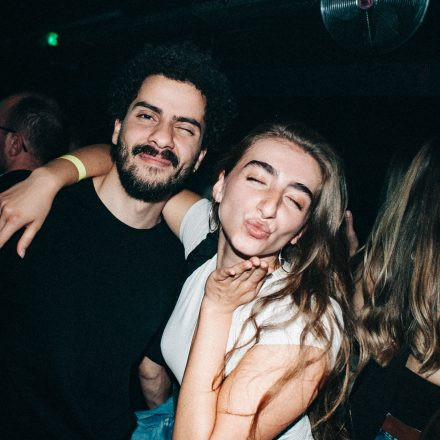 90ies & 2000s SINGLE Party <3