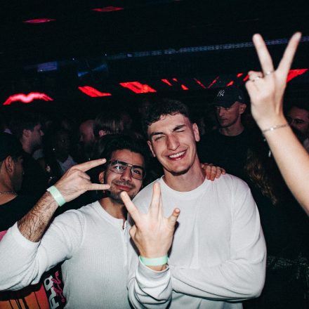 90ies & 2000s SINGLE Party <3