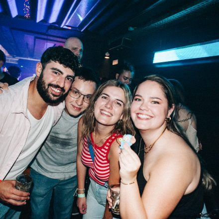 90ies & 2000s SINGLE Party <3