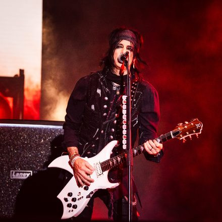 Hollywood Vampires