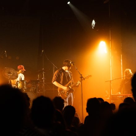 Naked Cameo