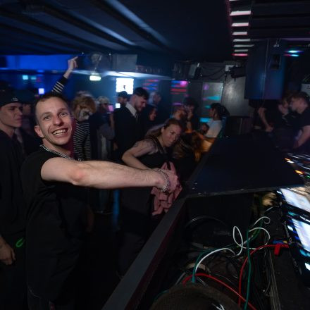 BEATDOWN x DRUM & BASSICK w/ Absu_NTQL