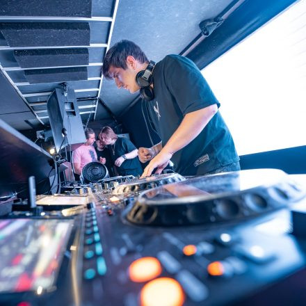 BEATDOWN x DRUM & BASSICK w/ Absu_NTQL