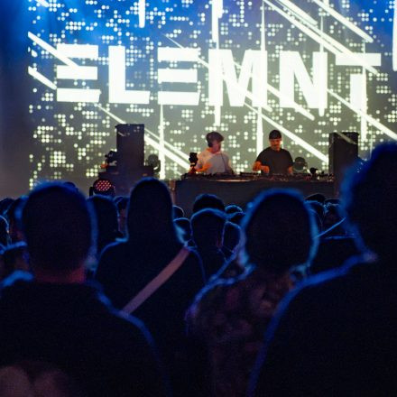 ELEMNT pres. KANINE