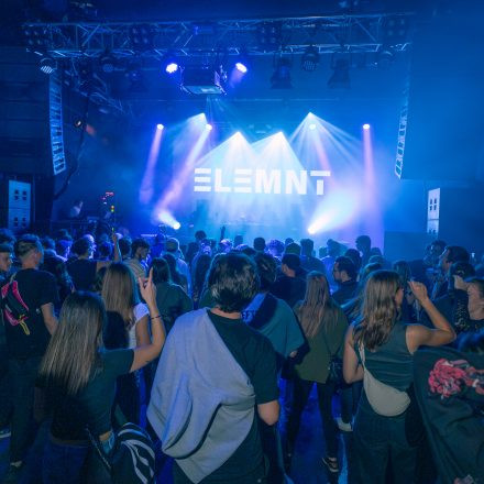 ELEMNT pres. KANINE
