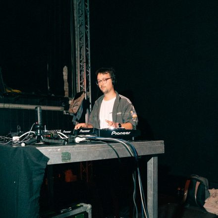 ELEMNT pres. KANINE