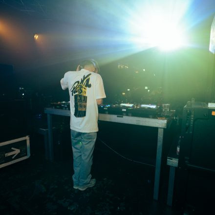 ELEMNT pres. KANINE