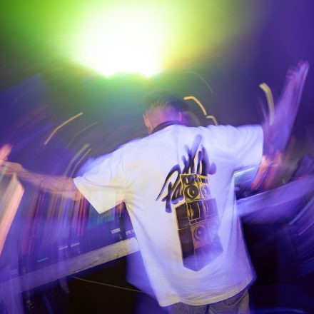 ELEMNT pres. KANINE