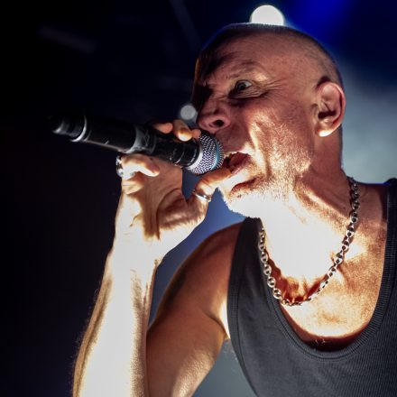 Clawfinger