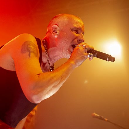 Clawfinger