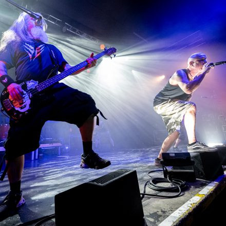 Clawfinger