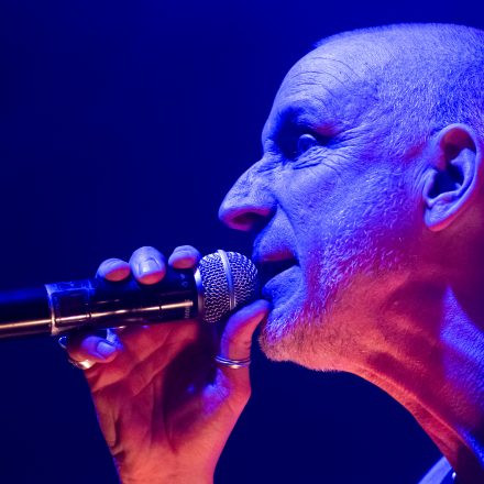 Clawfinger