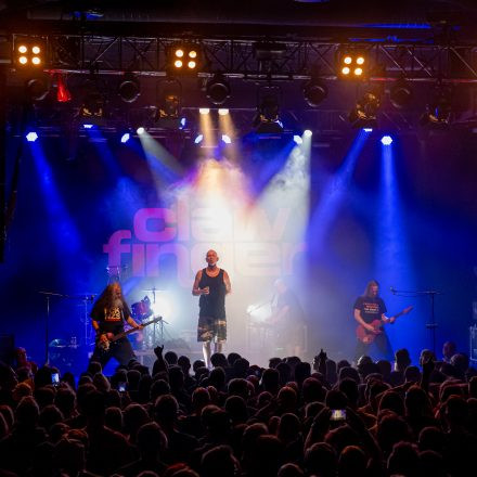 Clawfinger