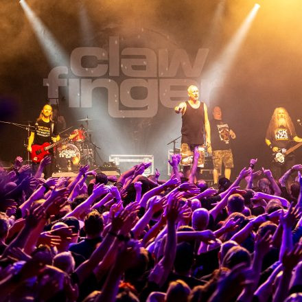 Clawfinger