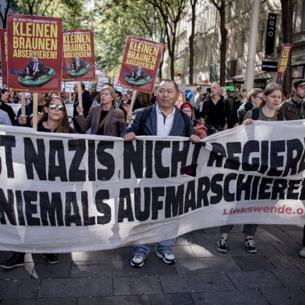 Großdemo: Nie wieder Schwarz-Blau! @ Wien