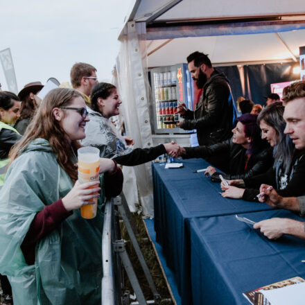 Nova Rock Festival 2018 - Day 1 - Autogrammzelt @ Pannonia Fields