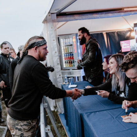 Nova Rock Festival 2018 - Day 1 - Autogrammzelt @ Pannonia Fields