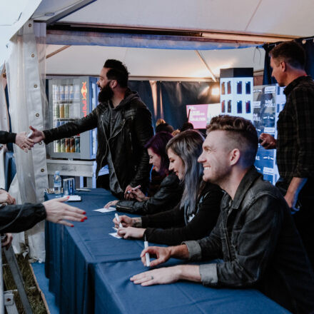 Nova Rock Festival 2018 - Day 1 - Autogrammzelt @ Pannonia Fields