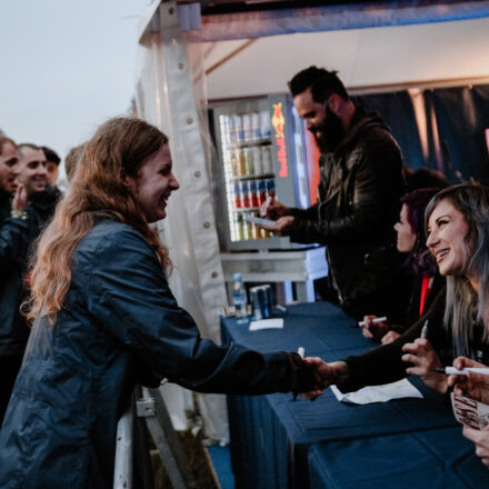 Nova Rock Festival 2018 - Day 1 - Autogrammzelt @ Pannonia Fields