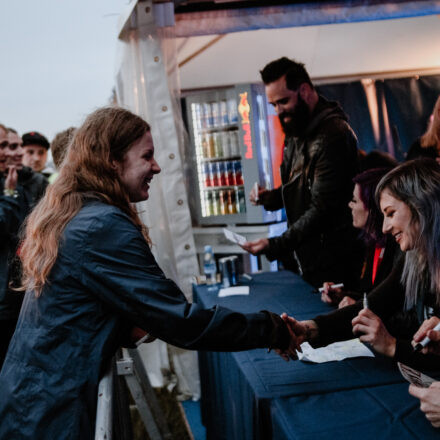 Nova Rock Festival 2018 - Day 1 - Autogrammzelt @ Pannonia Fields