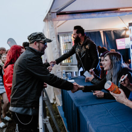 Nova Rock Festival 2018 - Day 1 - Autogrammzelt @ Pannonia Fields