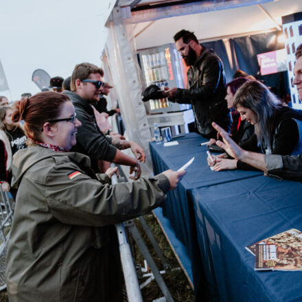 Nova Rock Festival 2018 - Day 1 - Autogrammzelt @ Pannonia Fields