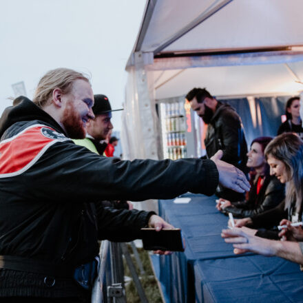 Nova Rock Festival 2018 - Day 1 - Autogrammzelt @ Pannonia Fields