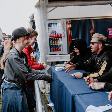 Nova Rock Festival 2018 - Day 1 - Autogrammzelt @ Pannonia Fields