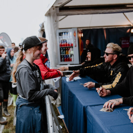 Nova Rock Festival 2018 - Day 1 - Autogrammzelt @ Pannonia Fields