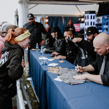 Nova Rock Festival 2018 - Day 1 - Autogrammzelt @ Pannonia Fields