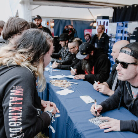 Nova Rock Festival 2018 - Day 1 - Autogrammzelt @ Pannonia Fields