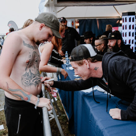 Nova Rock Festival 2018 - Day 1 - Autogrammzelt @ Pannonia Fields