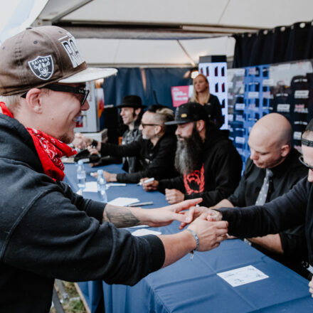 Nova Rock Festival 2018 - Day 1 - Autogrammzelt @ Pannonia Fields