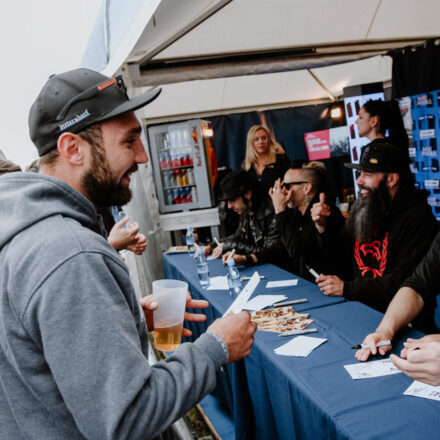 Nova Rock Festival 2018 - Day 1 - Autogrammzelt @ Pannonia Fields