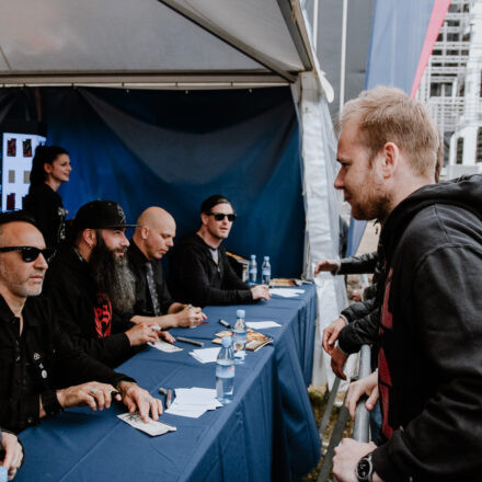 Nova Rock Festival 2018 - Day 1 - Autogrammzelt @ Pannonia Fields