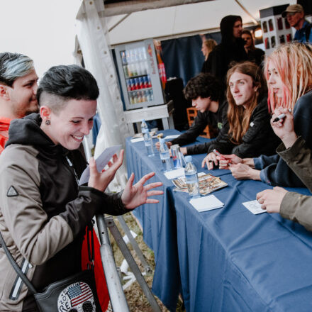 Nova Rock Festival 2018 - Day 1 - Autogrammzelt @ Pannonia Fields